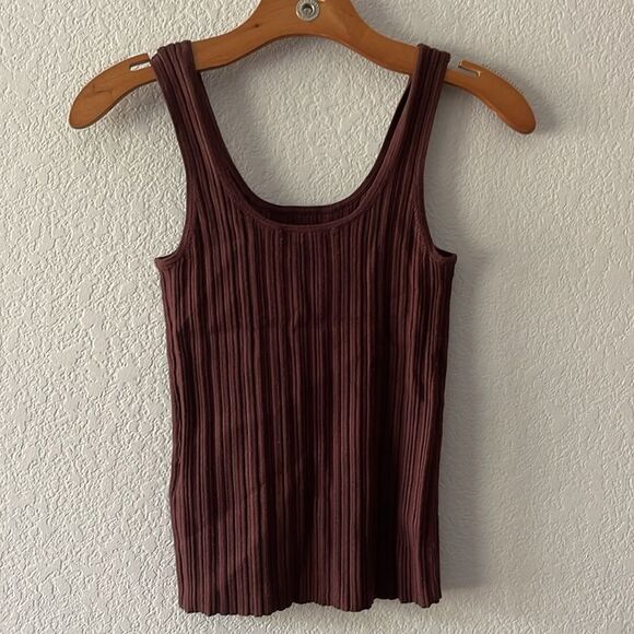 Madewell NWT The Signature Knit Scoopneck Sweater Tank Size XS in Cherry Wood - Picture 5 of 6